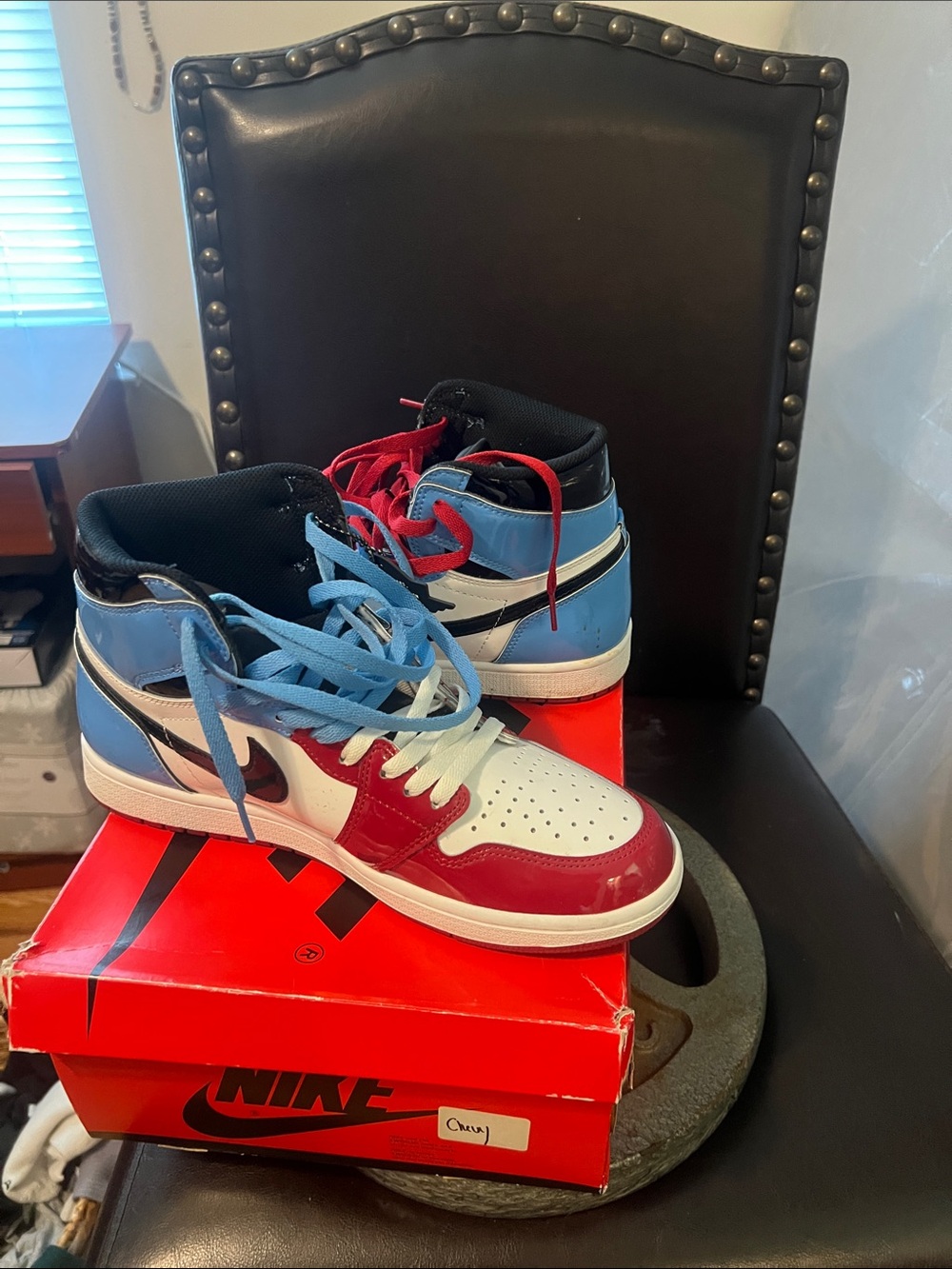 Size 9.5 Jordan 1 Retro OG High Fearless No Box - Picture 6 of 9